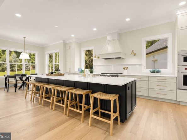 10700 Alloway Drive, Potomac MD 20854