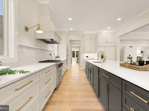 10700 Alloway Drive, Potomac MD 20854