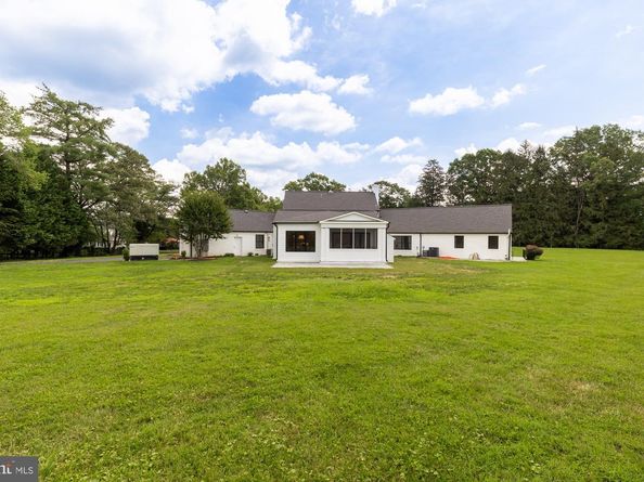 10700 Alloway Drive, Potomac MD 20854