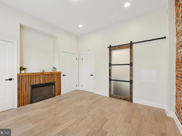 941 S 50TH Street, Philadelphia PA 19143