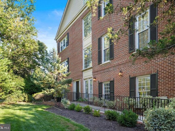 6619 Madison Mclean Drive, Mclean VA 22101