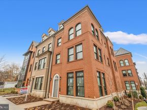 107 N West, Alexandria VA 22314