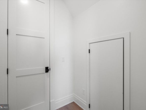 107 N West, Alexandria VA 22314