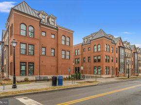 107 N West, Alexandria VA 22314