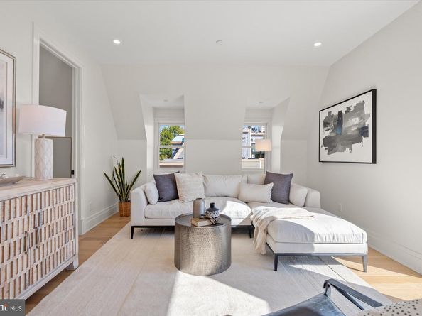 107 N West, Alexandria VA 22314