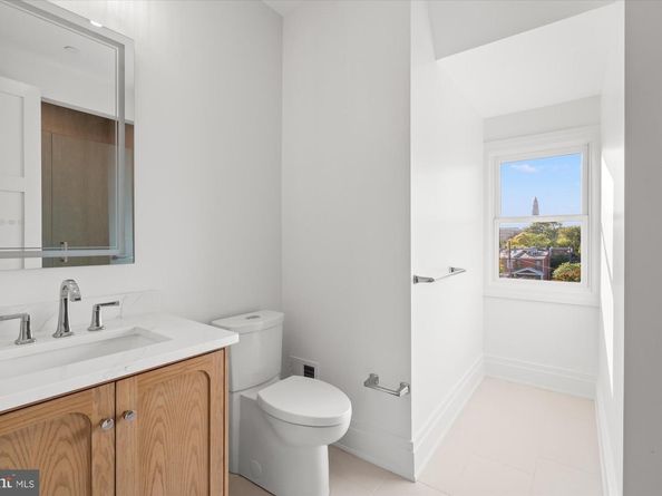 107 N West, Alexandria VA 22314