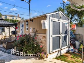 807 Larkspur Street, Philadelphia PA 19116