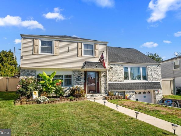 807 Larkspur Street, Philadelphia PA 19116