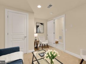 1417 N Nash Street, Arlington VA 22209