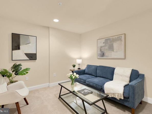 1417 N Nash Street, Arlington VA 22209