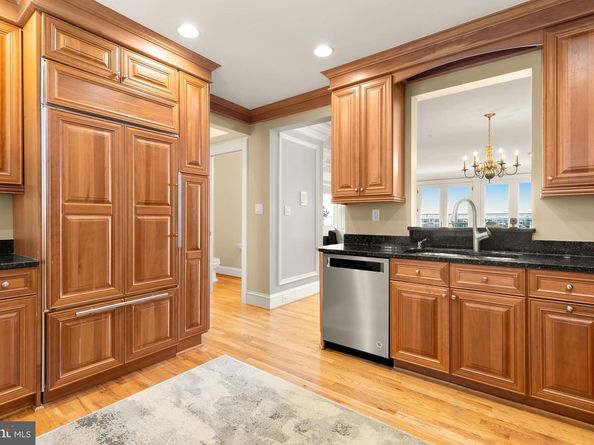 1417 N Nash Street, Arlington VA 22209