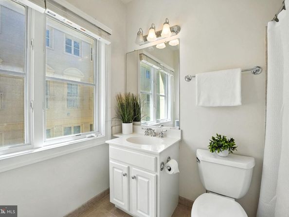 1417 N Nash Street, Arlington VA 22209