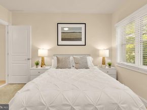 1417 N Nash Street, Arlington VA 22209