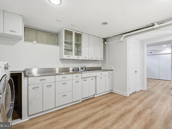 3225 N Glebe Road, Arlington VA 22207