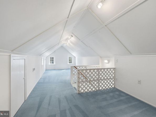 3225 N Glebe Road, Arlington VA 22207
