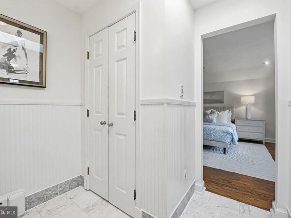 3225 N Glebe Road, Arlington VA 22207