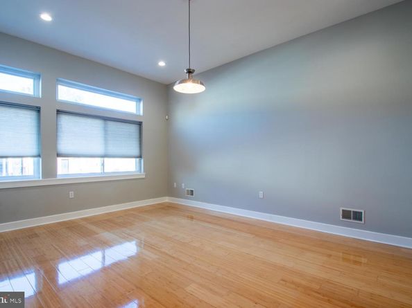 2304 E Sergeant Street, Philadelphia PA 19125