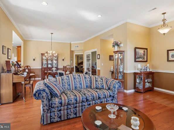 100 Villa Drive, Warminster PA 18974