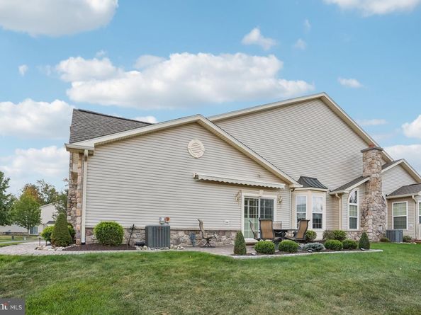 100 Villa Drive, Warminster PA 18974