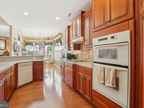 100 Villa Drive, Warminster PA 18974