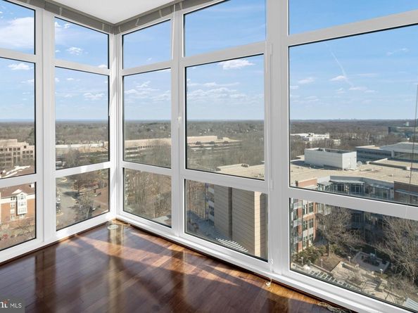 8220 Crestwood Heights Drive 1215, Mclean VA 22102