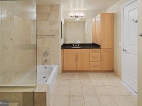 8220 Crestwood Heights Drive 1215, Mclean VA 22102