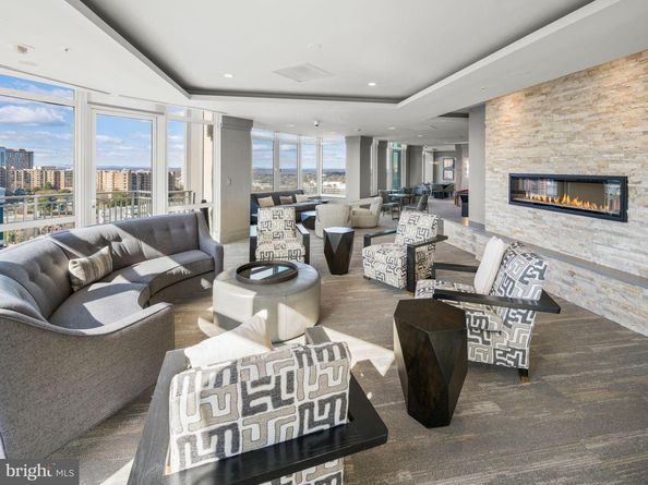 8220 Crestwood Heights Drive 1215, Mclean VA 22102