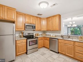 2246 S Randolph Street 1, Arlington VA 22204