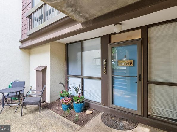 2246 S Randolph Street 1, Arlington VA 22204