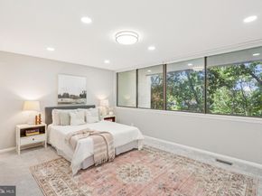 2246 S Randolph Street 1, Arlington VA 22204