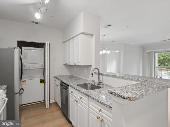 12913 Alton Square 219, Herndon VA 20170