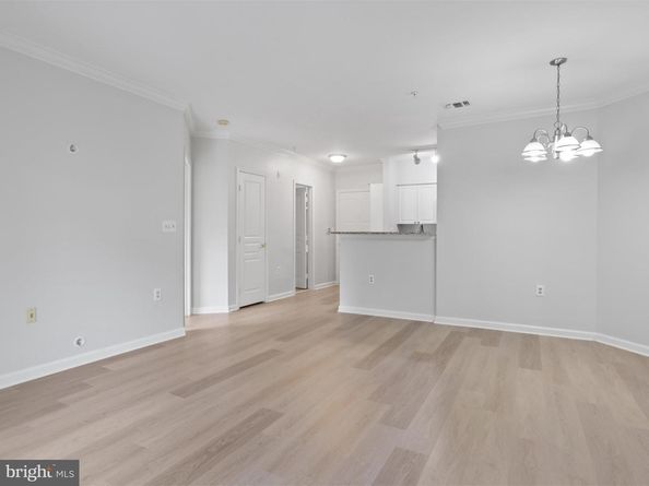 12913 Alton Square 219, Herndon VA 20170
