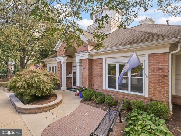 12913 Alton Square 219, Herndon VA 20170