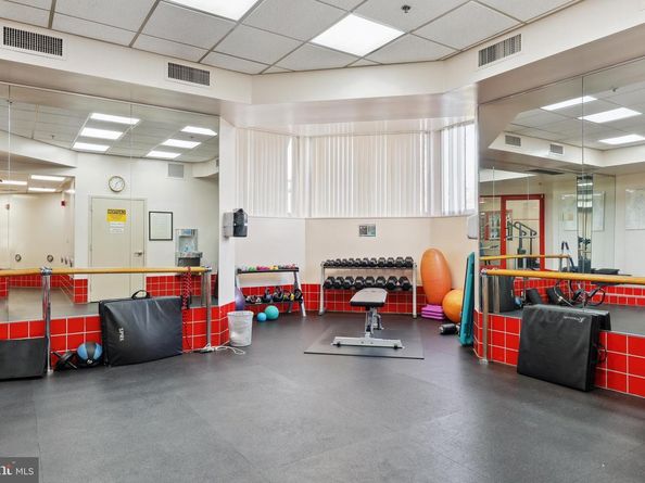 2121 Jamieson Avenue 609, Alexandria VA 22314