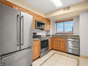 2121 Jamieson Avenue 609, Alexandria VA 22314