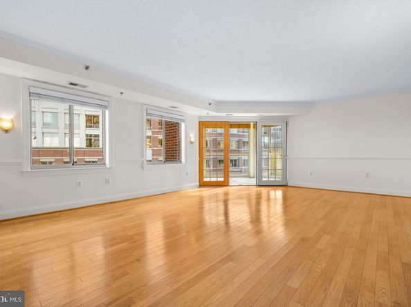 2121 Jamieson Avenue 609, Alexandria VA 22314