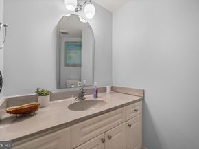 2121 Jamieson Avenue 609, Alexandria VA 22314