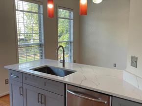 47692 Sandbank Square, Sterling VA 20165