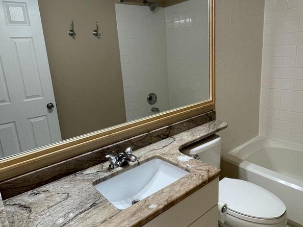 47692 Sandbank Square, Sterling VA 20165
