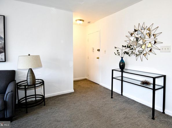 7328 Lee Highway 102, Falls Church VA 22046