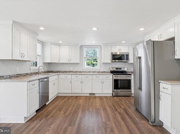 636 Ridge Pike, Lafayette Hill PA 19444