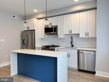 1312 E Passyunk Avenue