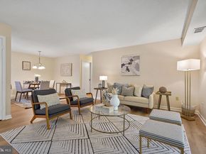 7772 Willow Point Drive 7772, Falls Church VA 22042