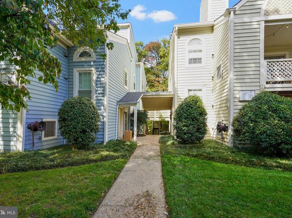 7772 Willow Point Drive 7772, Falls Church VA 22042