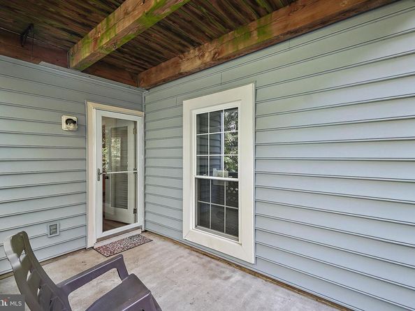 7772 Willow Point Drive 7772, Falls Church VA 22042