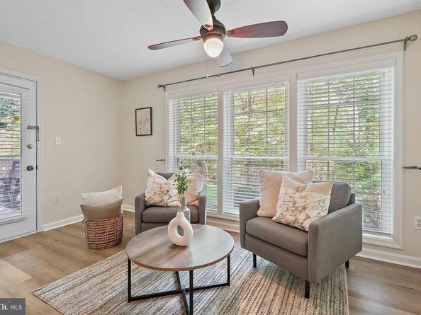 7772 Willow Point Drive 7772, Falls Church VA 22042