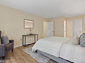 7772 Willow Point Drive 7772, Falls Church VA 22042