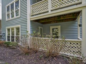 7772 Willow Point Drive 7772, Falls Church VA 22042