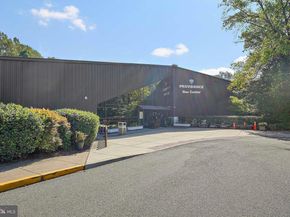 7772 Willow Point Drive 7772, Falls Church VA 22042