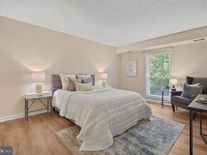 7772 Willow Point Drive 7772, Falls Church VA 22042
